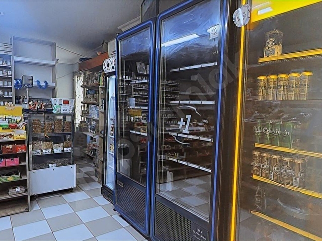 Bayraklı Tepekule mah.Parka bakan Köşe Cepheli dükkan 47 M2 - Görsel 10