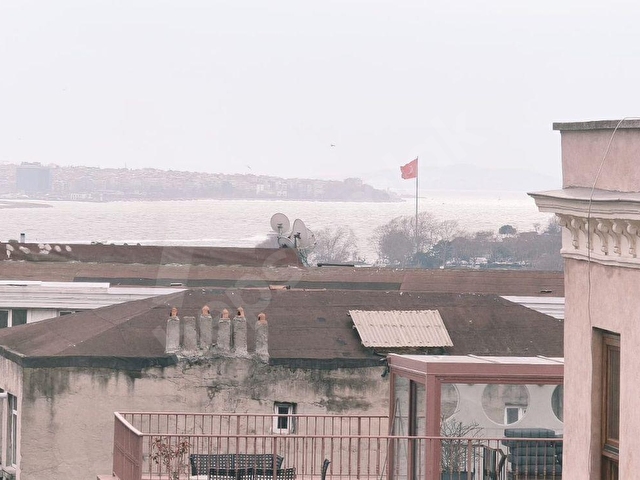 [MYD] Galatada Tarihi eser yüksek tavan 2+1 daire