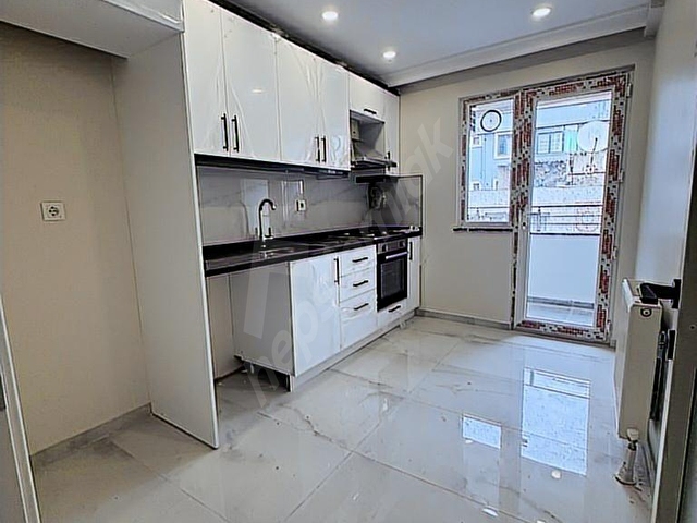 Yeşilovada E-5e 2 Dakika! Köşe Konum, Kapalı Otoparklı Sıfır 2 - Görsel 5