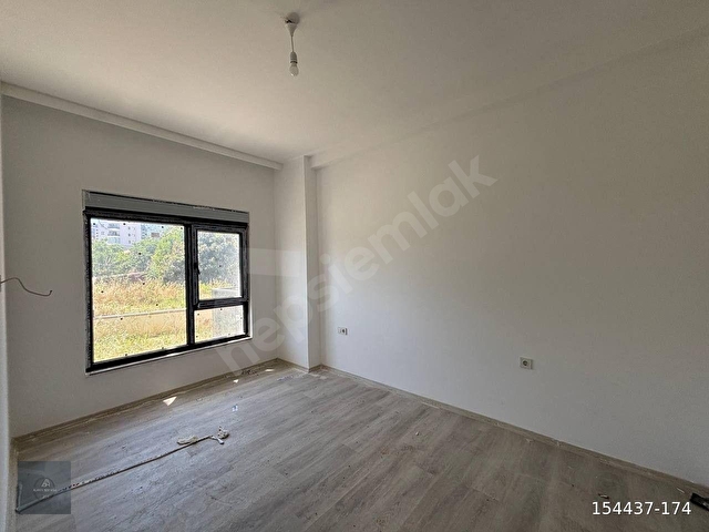 ÇIPLAKLIDA HAVUZLU 2+1 AMERİKAN MUTFAK SIFIR YÜKSEK GİRİŞ DAİRE - Görsel 11