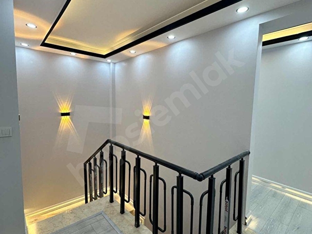 BAŞİSKELE FATİH DE GENİŞ BAHÇELİ DUBLEX - Görsel 9