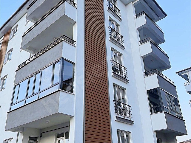 LİNA EMLAKTAN ÇİFTLİK CADDESİNDE FIRSAT 3+1 DAİRE - Görsel 22