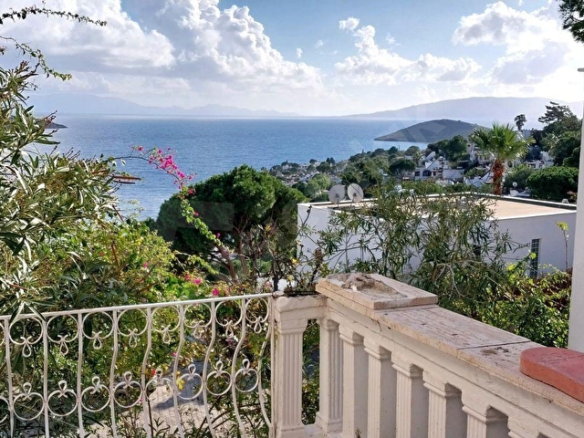 Bodrum Akturda 2 Büyük Balkondn Engin Deniz Manzaralı 2+2 Villa - Görsel 24