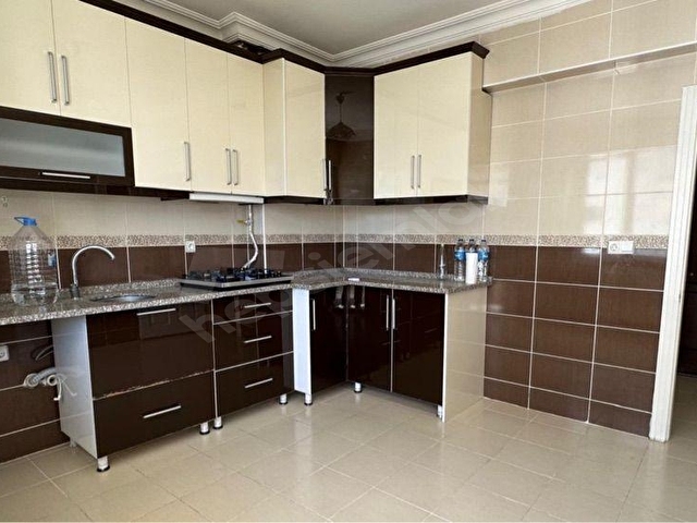 POLATLI ANADOLU DAN ŞEHİTLİK ORTA KAT 3+1 SÜPER KONUMLU ACIK OTO PARKLI KİRALIK DAİRE - Görsel 4