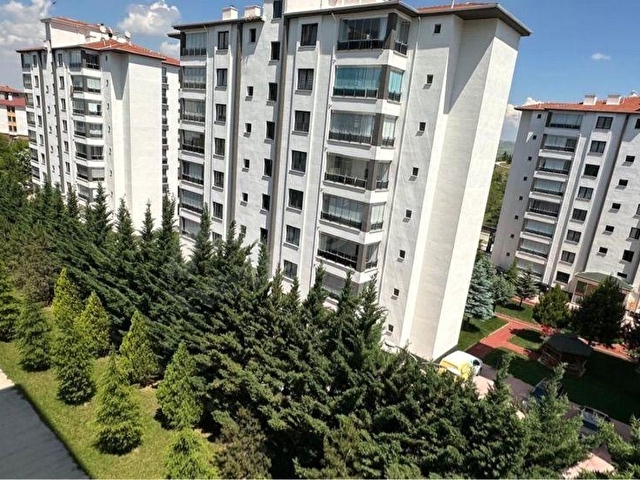 POLATLI ANADOLU DAN ŞEHİTLİK ORTA KAT 3+1 SÜPER KONUMLU ACIK OTO PARKLI KİRALIK DAİRE