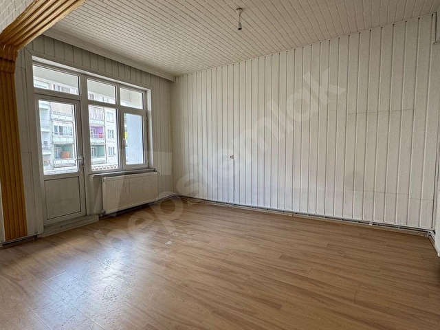 ŞEHİR MERKEZİNDE SATILIK 2+1 GENİŞ YAPILI DAİRE - Görsel 3