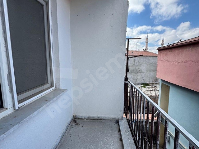 ŞEHİR MERKEZİNDE SATILIK 2+1 GENİŞ YAPILI DAİRE - Görsel 13