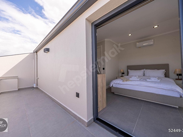 Akmaz Plajına 300m | Özel Havuzlu Sıfır Tripleks Villa | Fethiye - Görsel 14