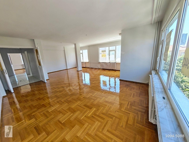 NİSBETİYEDE FERAH KÖŞE DAİRE 3+1 150 M2 KİRALIK DAİRE - Görsel 5