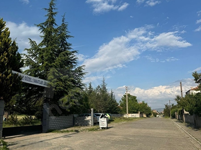 Kırıkkale Merkez Karacali 475m2 arsa üç katlı konut alanı yatır - Görsel 3