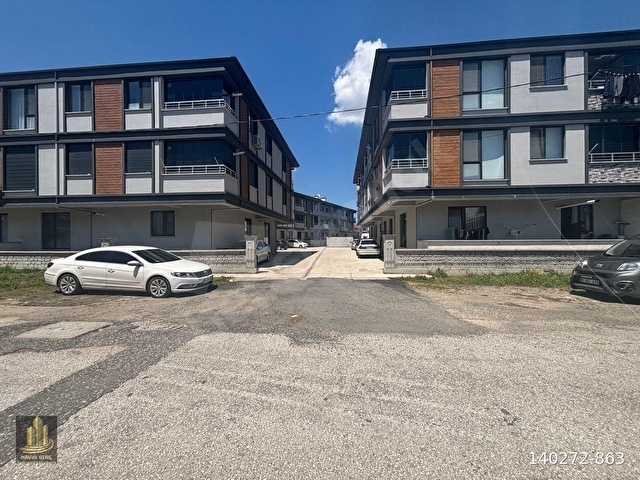 HAVVA GENÇ GAYRİMENKULDEN SİTEİÇİ SATILIK  ARAKAT 3+1 DAİRE - Görsel 4