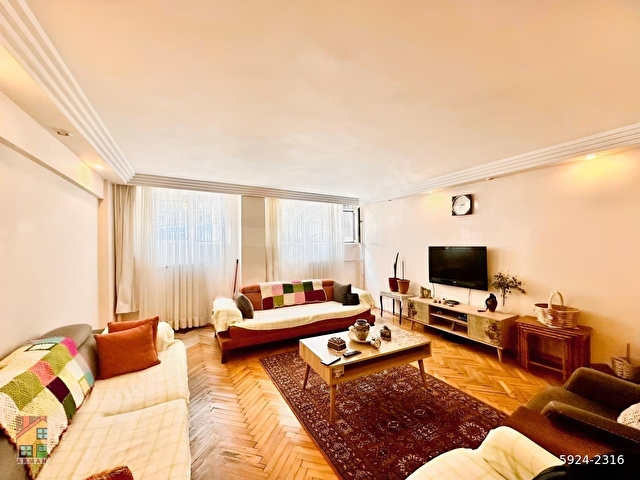 ASANSÖRLÜ GENÇ BİNADA GENİŞ YÜKSEK ZEMİN KAT DAİRE