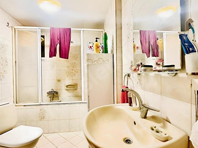 ASANSÖRLÜ GENÇ BİNADA GENİŞ YÜKSEK ZEMİN KAT DAİRE - Görsel 8