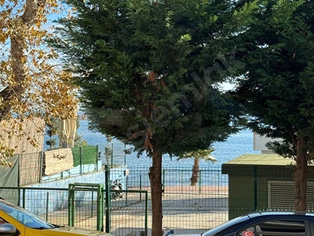 Alp Yalı Konaklarında Kiralık 2+1 Bahçe Katı Daire Alkaya Yürüyüş Yolu SAHİLDE - Görsel 23