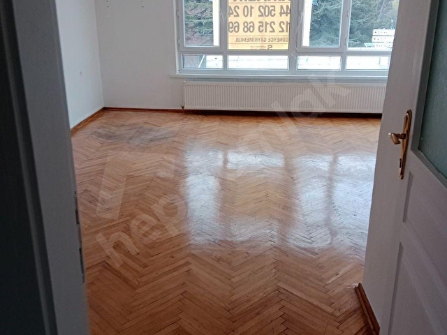 EMEK BAKANLIKLAR KARŞISI 1.KAT DAİREMİZ BÜRO VEYA DAİRE OLARAK KİRALIKTIR