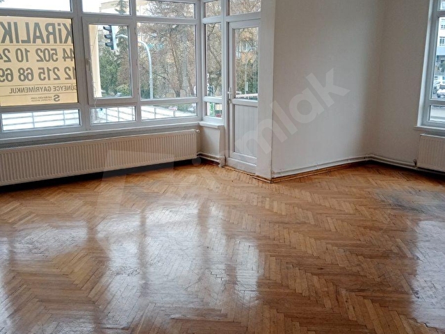 EMEK BAKANLIKLAR KARŞISI 1.KAT DAİREMİZ BÜRO VEYA DAİRE OLARAK KİRALIKTIR - Görsel 29