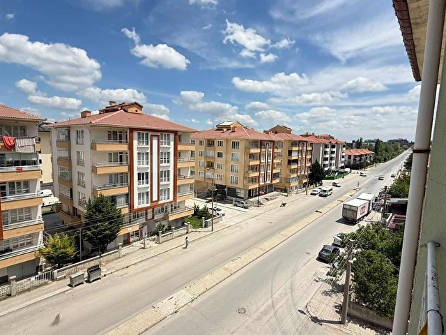 CANCANDAN GAZİ MAHALLESİNDE DAĞ MANZARALI GARAJLI DAİRE - Görsel 3