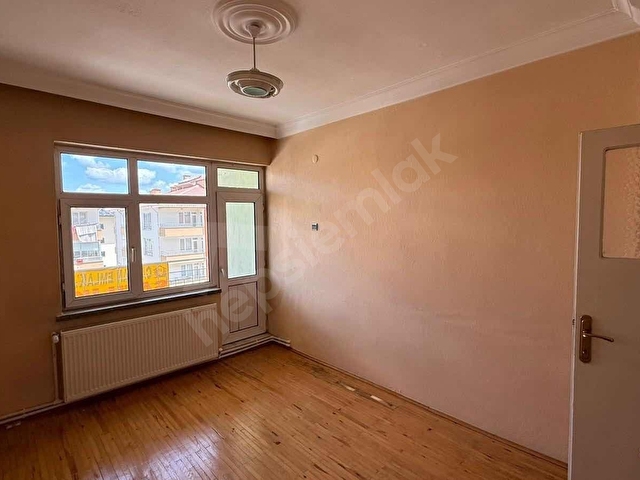 CANCANDAN GAZİ MAHALLESİNDE DAĞ MANZARALI GARAJLI DAİRE - Görsel 6