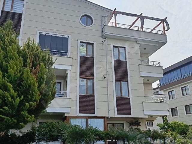 GAZİ EMLAK150 m 3+1 UYGULAMA OTELİ Karşısı 10 yıllık ASANSÖR - Görsel 2