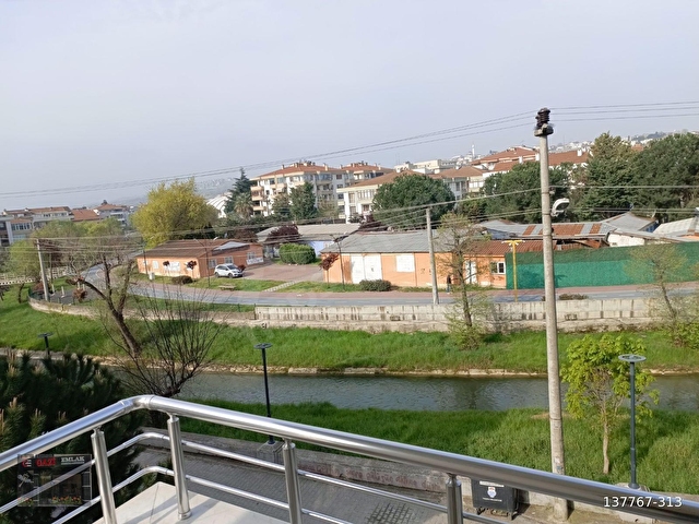 GAZİ EMLAK150 m 3+1 UYGULAMA OTELİ Karşısı 10 yıllık ASANSÖR - Görsel 8