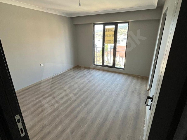 ERDEK TATLISU DA DENİZ MANZARALI 2+1 DAİRE - Görsel 13