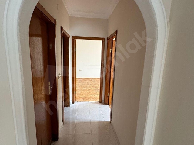 DİKMEN CADDESİNDE 4+1 SATILIK DAİRE - Görsel 20