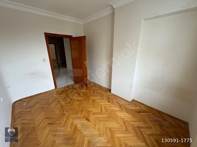 DİKMEN CADDESİNDE 4+1 SATILIK DAİRE - Görsel 24