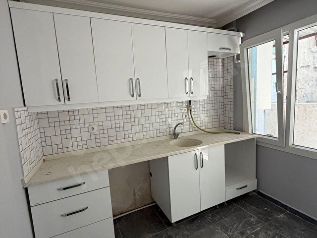 BUCA FIRAT MAHALLESİ 2+1 90 M2 KAPALI MUTFAK DOĞALGAZLI KİRALIK DAİRE - Görsel 3