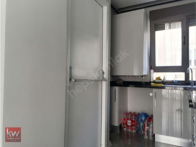 Bostancı 3+1 Balkonlu-Ayrı Mutfaklı-Otoparklı kiralık daire 74 m2 net kullanışlı 2 Yaş Bina - Görsel 13