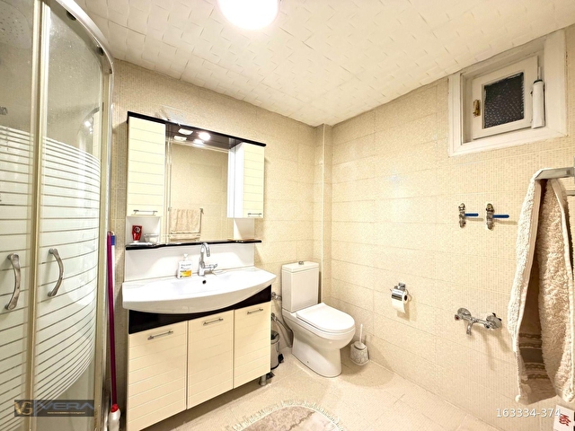 DEĞİRMİÇEMDE MERKEZİ KONUMDA GENİŞ 3+1 SATILIK DAİRE 137 M² NET - Görsel 11