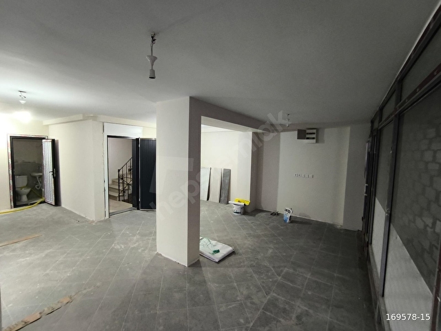 Ataşehir İçerenköyde Kiralık 75m2 Dükkan 7/24 Çalışmaya Uygun - Görsel 2
