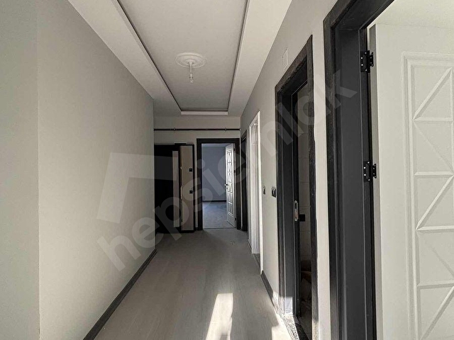 AKHİSAR MAHALLESİNDE FIRSAT 140 m2 GENİŞ DAİRE - Görsel 2