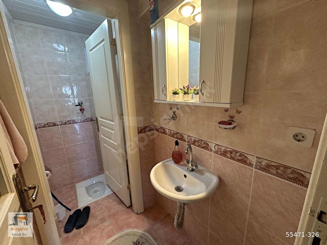 ATAŞEHİRDEN MERKEZİ KONUMDA BAKIMLI ÖN CEPHE 3+1 FIRSAT DAİRE - Görsel 26