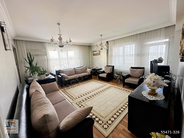 ATAŞEHİRDEN MERKEZİ KONUMDA BAKIMLI ÖN CEPHE 3+1 FIRSAT DAİRE