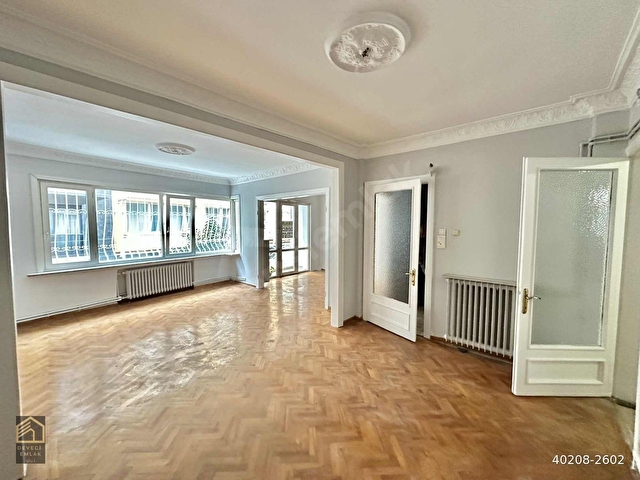 ŞİŞLİ MERKEZDE KOCAMANSUR SOKAKTA 3+1 KOMBİLİ KİRALIK DAİRE - Görsel 2
