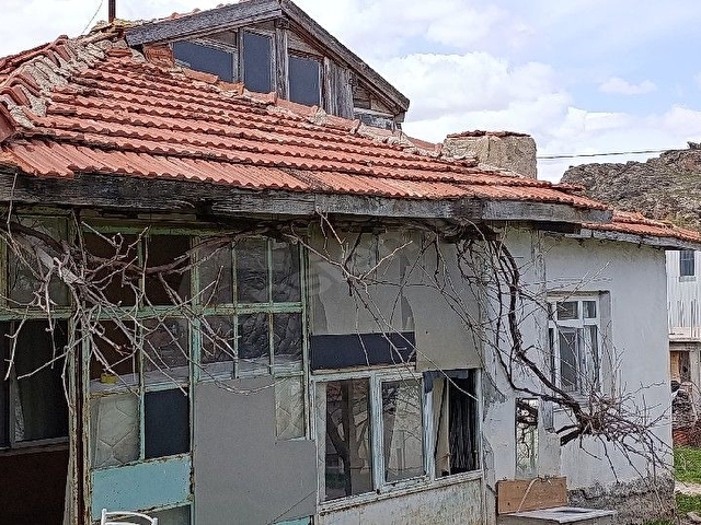 Ankara Gölbaşı Oyaca da satılık 2000 dönüm  12 metrekare arsa - Görsel 2