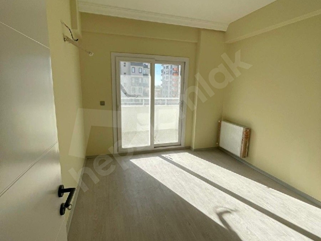 boynuyoğunda 2+1 iskanlı sıfır hasarsız oturuma hazır - Görsel 2