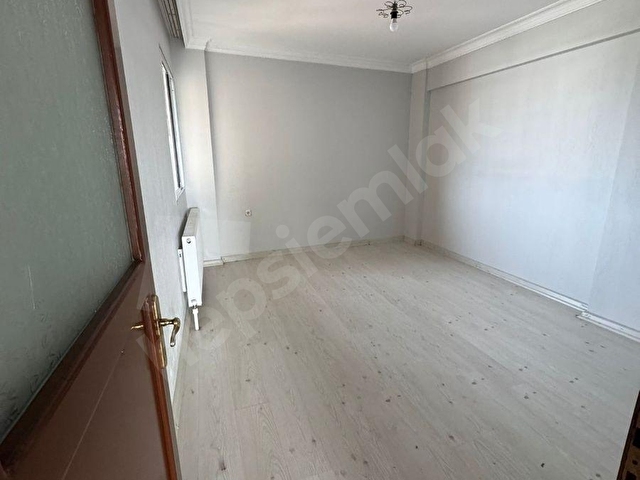 BUCA YEŞİLBAĞLAR MAH. 3+1 196 M2 KAPALI MUFTAK DOĞALGAZLI KİRALIK DAİRE - Görsel 4