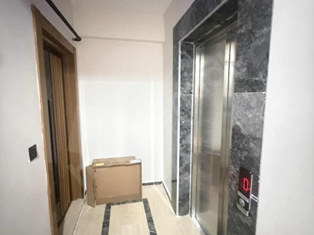 ÜLGEN İNŞ GAZİ 75.YIL MAH SATILIK CADDE ÜSTÜ 2+1 LÜKS DAIRE - Görsel 8