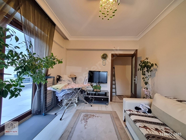 LÜKS YAPILI - METROYA YÜRÜME MESAFESİNDE 7 dk-TERASLI -5+1 DAİRE - Görsel 3