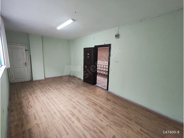 ENES MALİK TORAMANDAN GÜNEŞLİ MEYDANDA KİRALIK OFİS