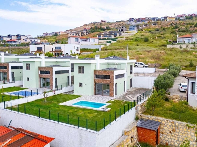 Foçaköy de satılık villa - Görsel 3