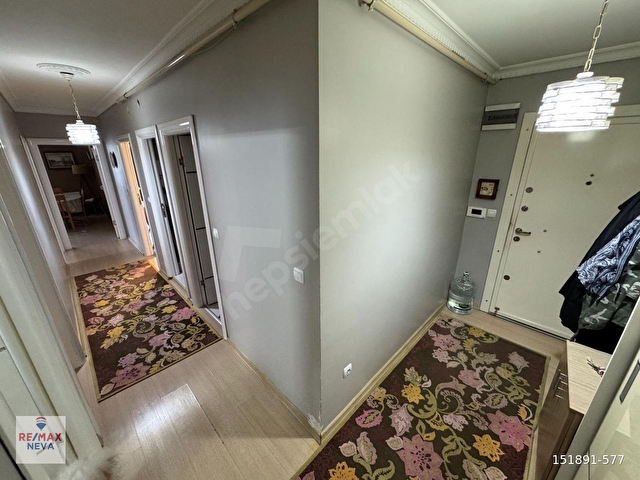GÜNEŞLİ MEYDANA YAKIN PARK MANZARALI OTOPARKLI SATILIK 3+1 DAİRE - Görsel 4