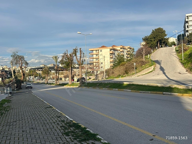 KUŞADASINDA SAHİLE YÜRÜME MESAFESİNDE MÜSTAKİL 4+1 VİLLA - Görsel 8