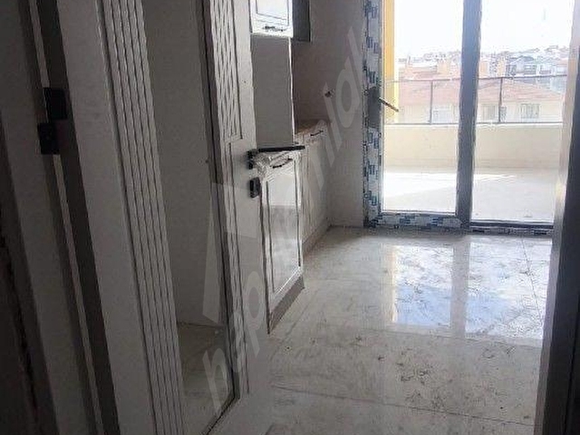 MERAM ALPARSLAN TÜRKEŞ CADDESİNE CEPHELİ 3+1 SİTE İÇİ ARAKAT - Görsel 14