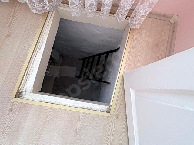 AYVALIK SAKARYA MAHALLESİNDE SATILIK 3+1 BAHÇELİ RUM EVİ - Görsel 23