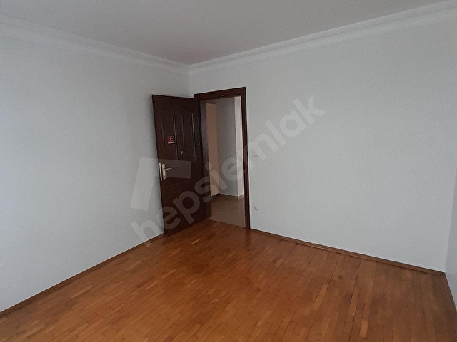 RNKdan AKAR CADDESİ ÜZERİNDE EBEVEYN BANYOLU 3+1 1.KAT DAİRE - Görsel 24