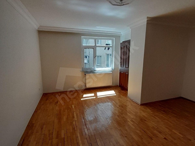 RNKdan AKAR CADDESİ ÜZERİNDE EBEVEYN BANYOLU 3+1 1.KAT DAİRE - Görsel 16