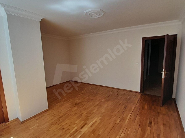RNKdan AKAR CADDESİ ÜZERİNDE EBEVEYN BANYOLU 3+1 1.KAT DAİRE - Görsel 17