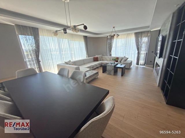 VELUX ANKARADA 223 M2 4+1 KÖŞE KONUMLU SATILIK EŞYALI DAİRE - Görsel 27